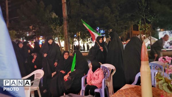 موکب دانش‌آموزان مدارس استعدادهای درخشان قم