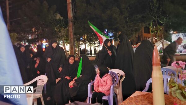 موکب دانش‌آموزان مدارس استعدادهای درخشان قم