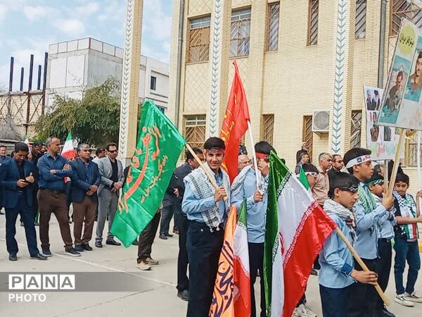 پیمان معلمان جیرفت با رهبر جدید