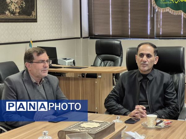 تفاهم‌نامه همکاری سازمان دانش‌آموزی فارس با بازیت