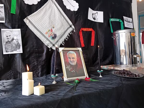 گرامیداشت پنجمین سالگرد شهادت سردار سلیمانی در دبیرستان فاطمه الزهرا 