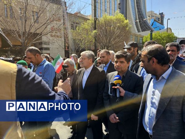 مشهد، حماسه‌ای به وسعت قدس؛ طنین فریاد مقاومت در خیابان‌ها