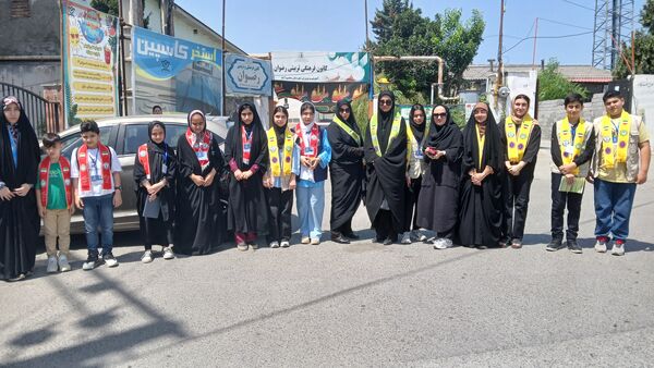 دیدار رئیس سازمان دانش‌آموزی و دانش‌آموزان پیشتاز و خبرنگاران پانا با رئیس سازمان تأمین اجتماعی محمودآباد 