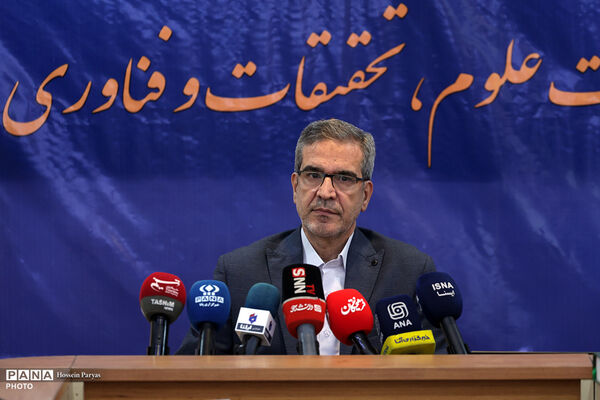 نشست خبری معاون آموزشی وزیر علوم، تحقیقات و فناوری