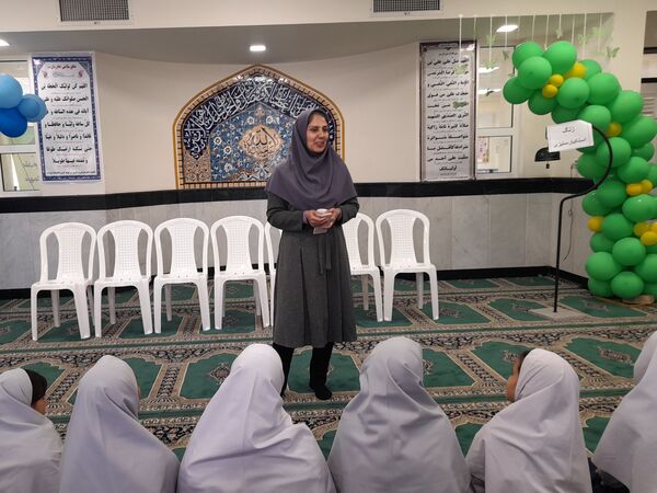 گرامیداشت روز دانش آموز در دبستان عذرا پورشهریاری ناحیه ۷مشهد