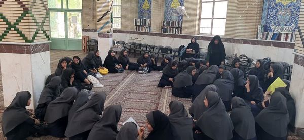 اردوی عملی آموزش آمادگی دفاعی مرحله دوم مدارس دخترانه متوسطه اول پایه نهم فلاورجان 