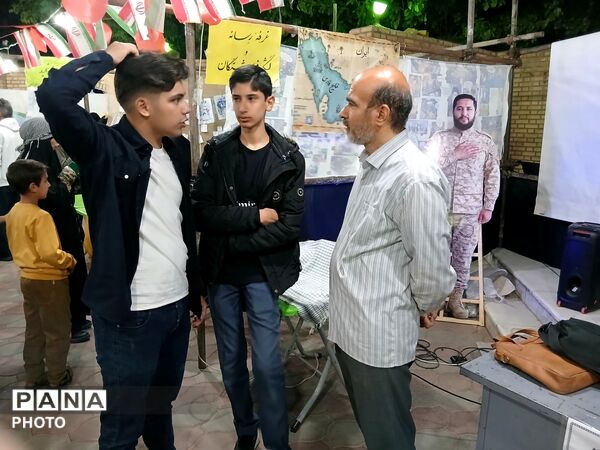 برپایی موکب فرهنگی توسط بسیج دانش آموزی و انجمن اسلامی دبیرستان نمونه آیت الله خامنه ای