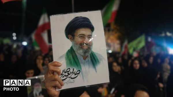 موج شصت و چهارم حضور حماسی مردم قهرمان کوهدشت، برای لبیک به ندای رهبر انقلاب اسلامی