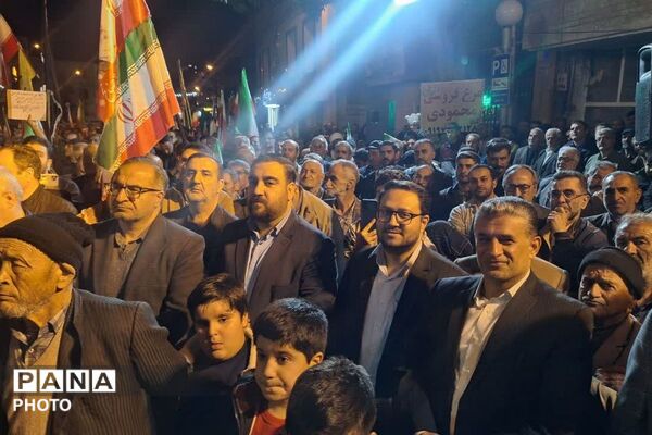 ادامه میدان‌داری مردم فیروزکوه در هشتادمین موج حماسه خیابان