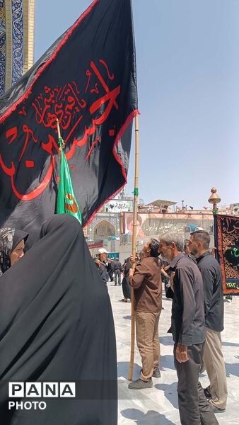 عزاداری زائران حرم حضرت معصومه(س) در روز اربعین