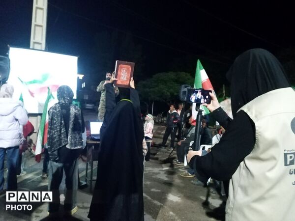 برگزاری اجتماع شبانه در حسینیه شهدای شهر بار 