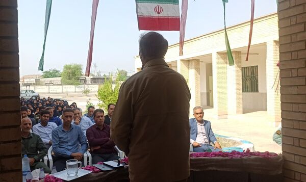 زنگ دانایی و عدالت آموزشی در مدارس رودان نواخته شد