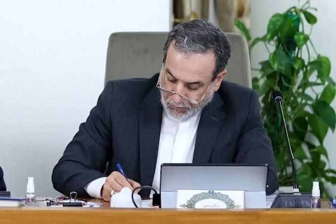 عراقچی به معاون ارتباطات بین‌الملل دفتر مقام معظم رهبری تسلیت گفت