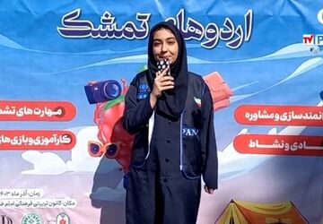 اردوی تشویقی دانش‌آموزان پرند به پاس حضور در همایش یاوران انقلاب