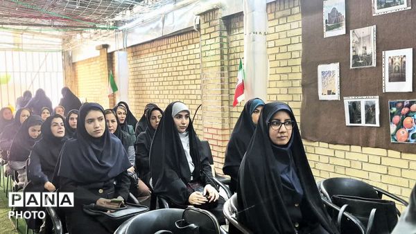 زنگ سپاس معلم در هنرستان غلامحسینی شهرستان فردیس