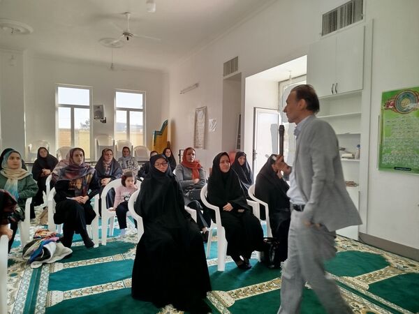 برگزاری کارگاه آموزش خانواده در کاشمر