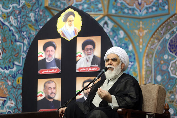 مراسم بزرگداشت والده «سید حسن نصرالله» در قم