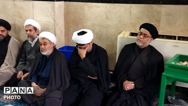 عزاداری مردم نیشابور برای شهادت رهبر عزیز انقلاب اسلامی 