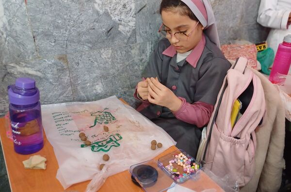 برگزاری مسابقه هنری در دبستان ام السلمه ۲ 