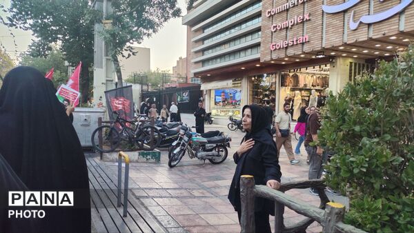 «باید برخاست» در اراک طنین‌انداز شد؛ پیام حماسه رهبر شهید به نسل نوجوان رسید