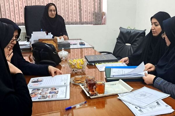 بازدید سرگروه کیفیت بخشی فعالیت‌های پرورشی از مدارس ناحیه 2 شهرری 