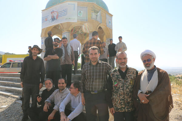 بازدید معلمان از یادمان محل شهادت سردار شهید «مهدی زین الدین»