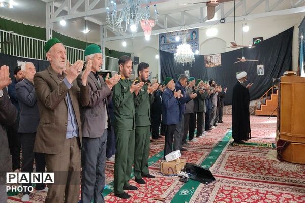 اقامه نماز جمعه در آخرین هفته  ماه مبارک رمضان در شهر بار نیشابور