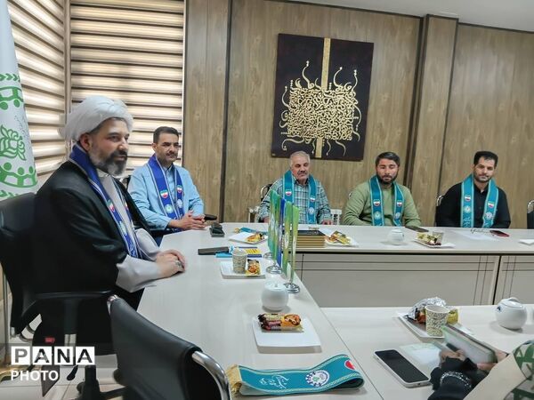 نشست هم‌اندیشی مربیان ارشد و پیشکسوتان سازمان دانش‌آموزی استان البرز