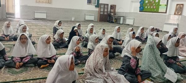 گرامیداشت هفته پدافند غیر عامل و بسیج دانش‌آموزی در دبستان عامل هوشمند زارچ