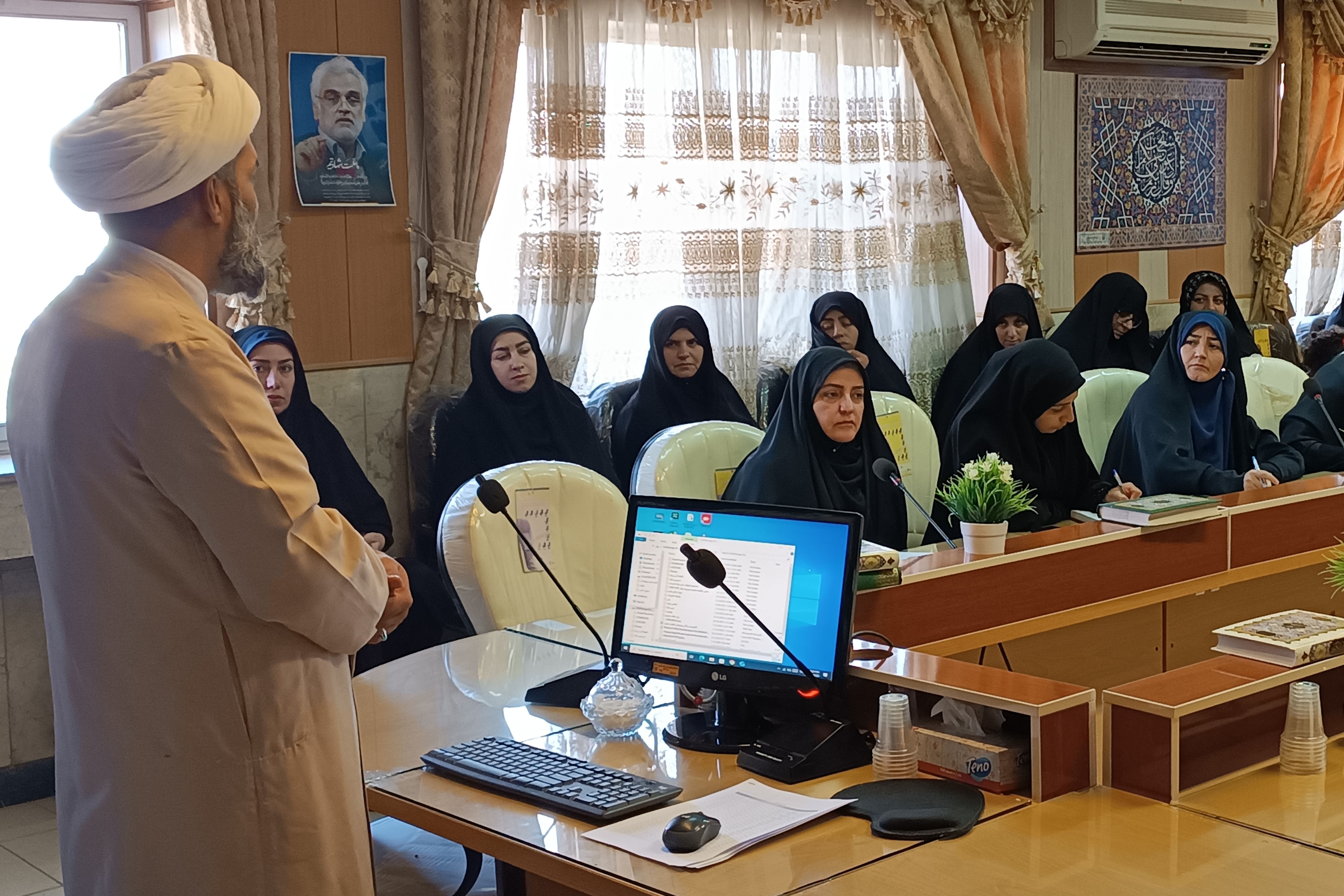 برگزاری دوره توانمندسازی فرهنگیان 