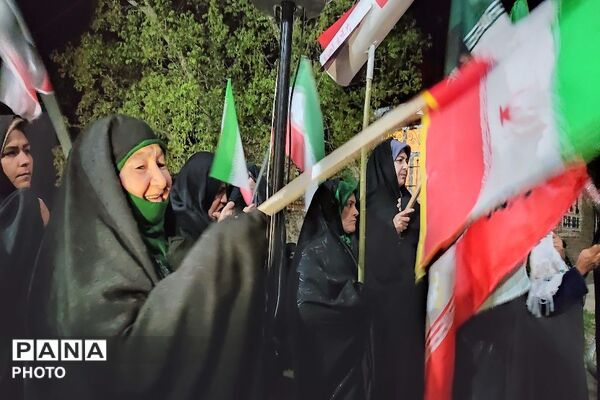 جهاد حضور در خیابان ادامه دارد