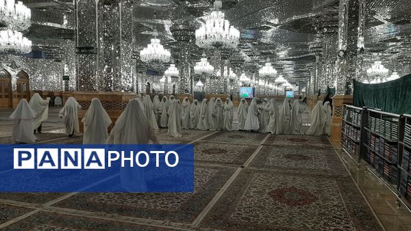جشن «پروانه‌ها» و پرواز دختران نیایش در حرم رضوی