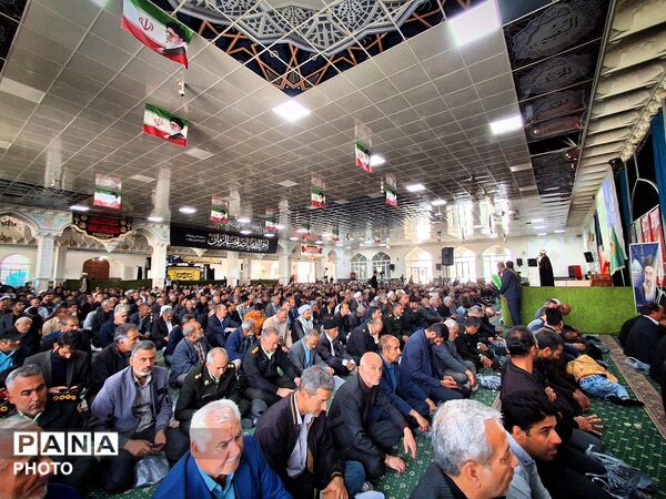 اقامه اولین نماز جمعه سال ۱۴۰۵ در کاشمر