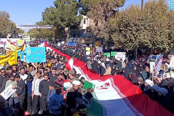 راهپیمایی سیزده آبان در شهرستان نیشابور