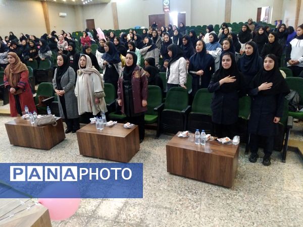 جشن دهه فجر دبیرستان دخترانه عرفان شیراز