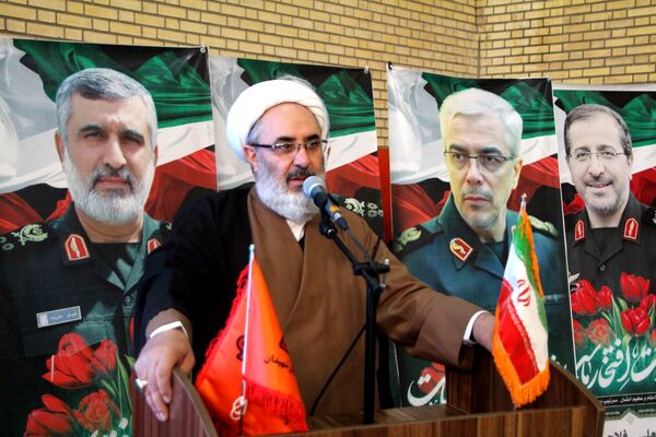 یادواره شهدای جنگ تحمیلی ۱۲ روزه در دبیرستان شاهد سالارشهیدان(ع)