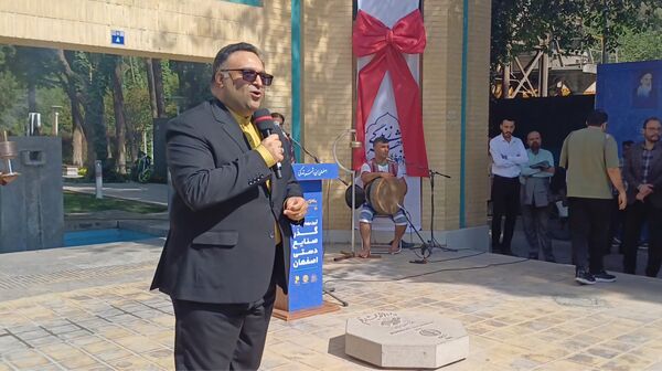 آیین بهره‌برداری از گذر صنایع دستی اصفهان