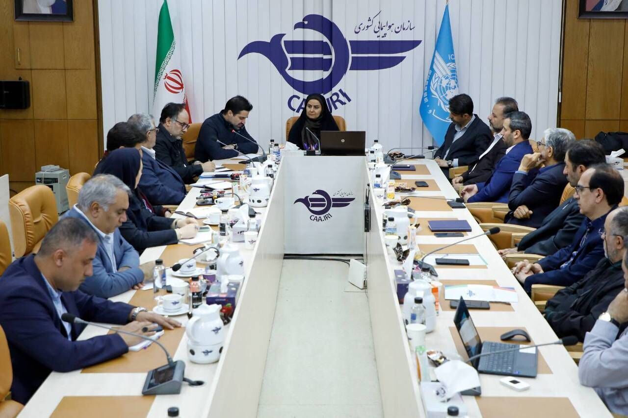 تاکید وزیر راه بر بازسازی صنعت هوایی/ حمایت کامل از سرمایه‌های کشور
