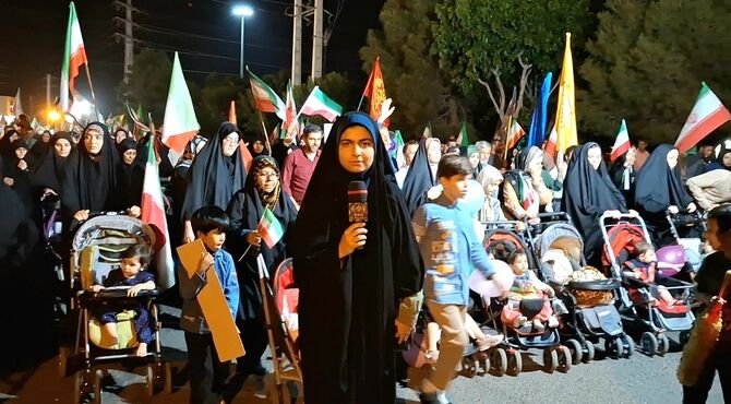 حضور پرشور کالسکه سواران در اجتماعات شبانه قم