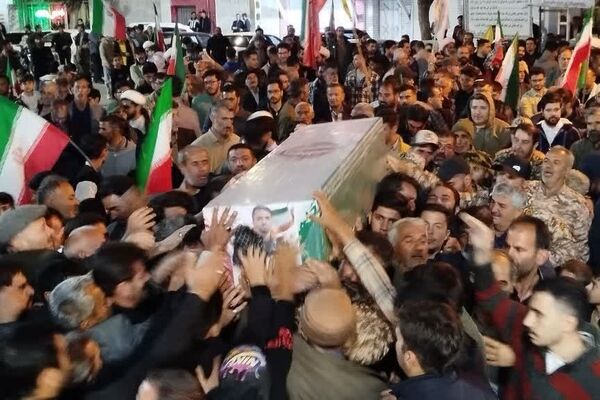 وداعِ احساسیِ مردمِ بهار با شهیدِ قهرمان؛ نادر حمیدیان