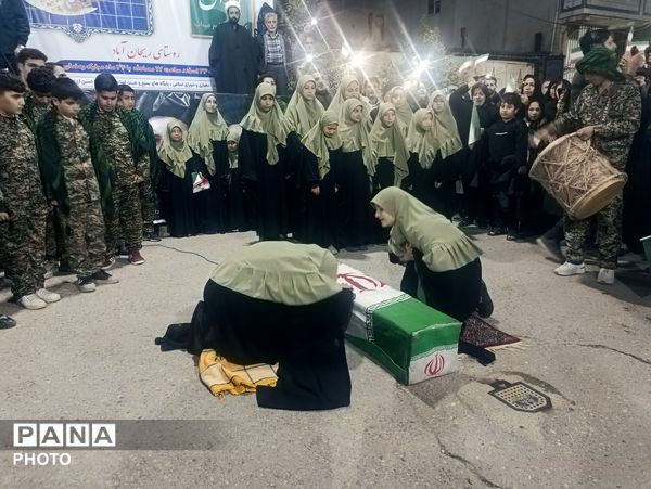 سفره افطاری خیابانی و تجمع منتقمین رهبر شهید در روستای ریحان‌آباد گلوگاه