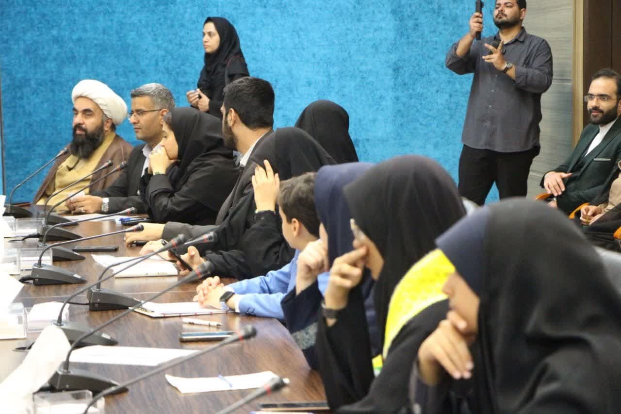 جلسه شورای آموزش و پرورش استان یزد با حضور خبرنگاران پانا