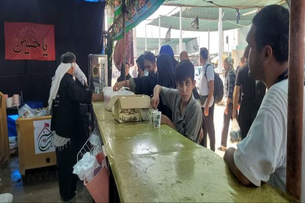 خدمات‌رسانی به زائران در مرز شلمچه همچنان ادامه دارد