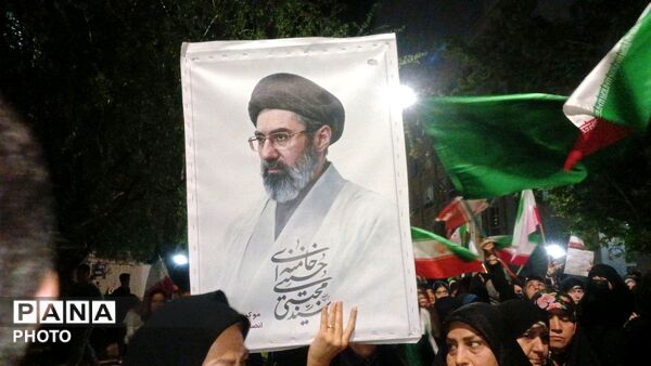 حضور مردم غیور و شهیدپرور محله آبرسانی فردیس  در اجتماعات شبانه 