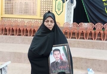 مصاحبه با پدر و مادر شهید جمشیدی؛ فرزندی که آسمان را برای ما امن کرد
