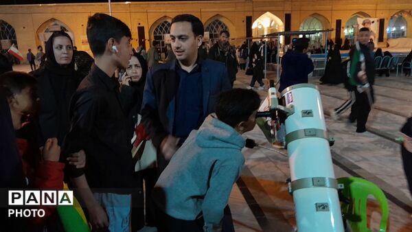 کودکان و بزرگسالان نیشابوری ماه را مشاهده کردند 