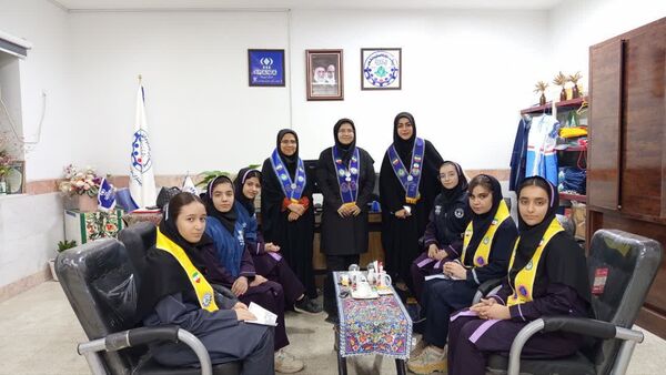 برگزاری کارگاه تخصصی خبرنویسی، عکاسی و طراحی پوستر ویژه دانش‌آموزان دختر در شهرستان جم