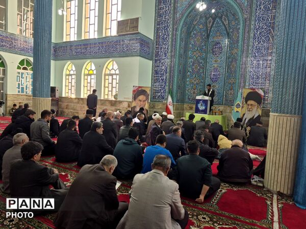 برگزاری اولین نماز جمعه فارسان در ماه رمضان 