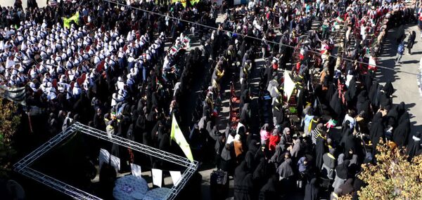 راهپیمایی با شکوه ۱۳ آبان ماه در شهرستان آباده