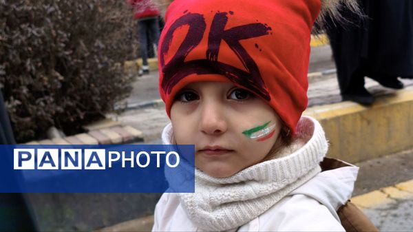 قروه؛ صحنه‌ تجلی وحدت و شور انقلابی  